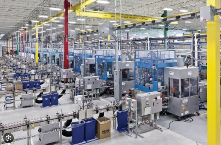 consultoria imagem vista aerea fabrica de plasticos representando consultoria e processo industriais